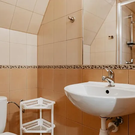 Ostoja بيت ضيافة مورزاسيخله